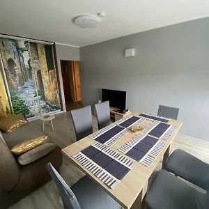  Apartament Mileba